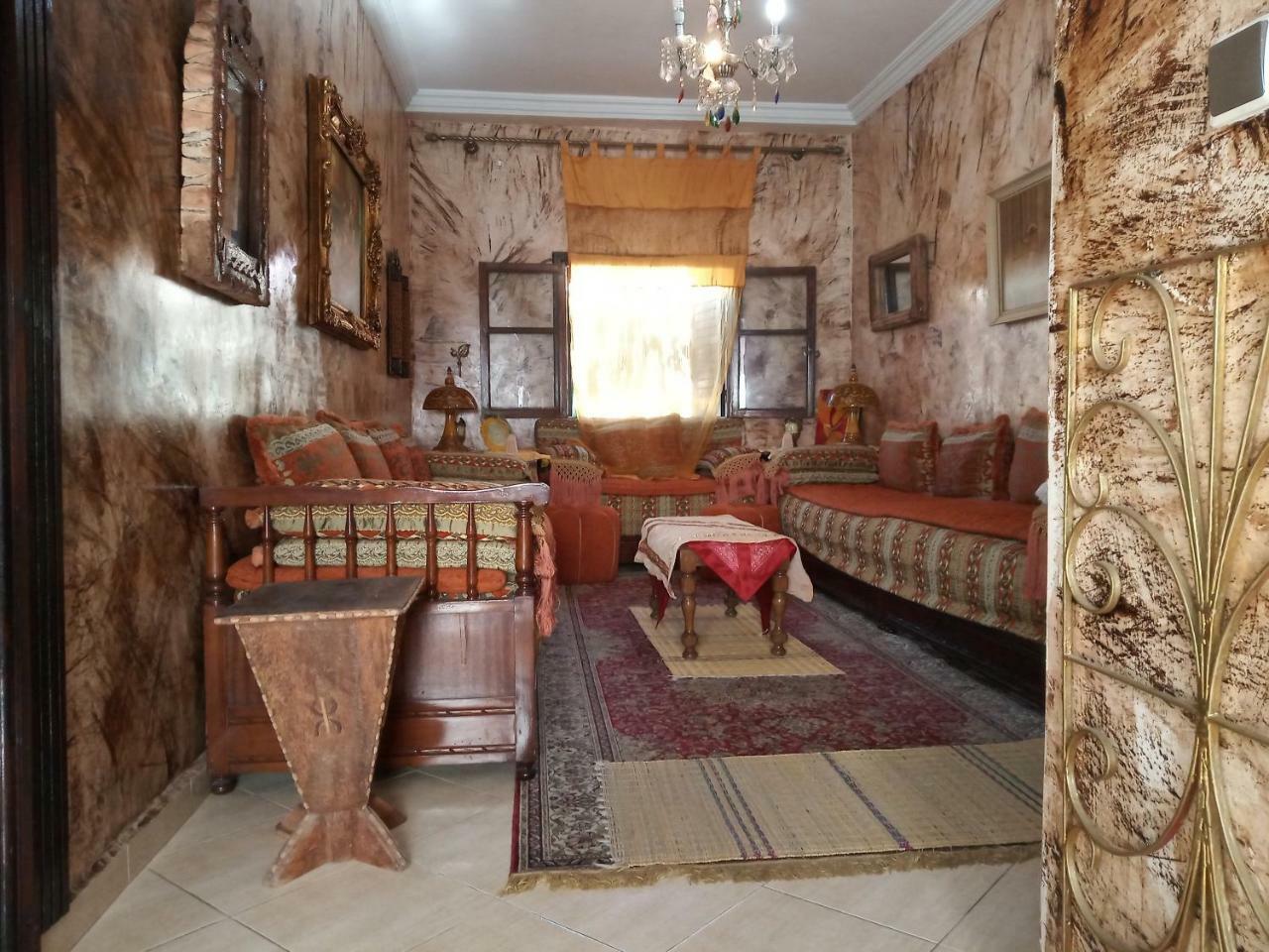 Marguerite Apartemnt Dans Une Residence Familiale Casablanca Buitenkant foto